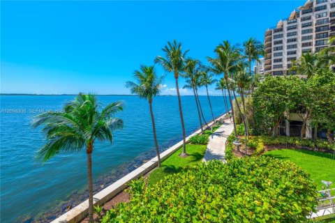 Condo in Miami, Florida, 3 bedrooms  № 2383120 - photo 24
