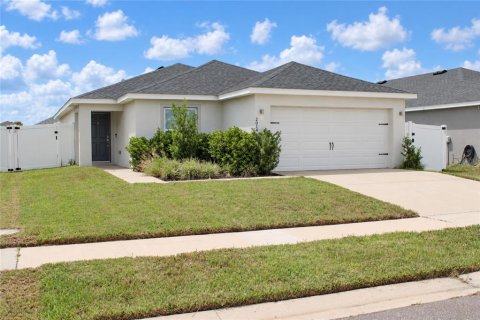 Villa ou maison à vendre à Haines City, Floride: 3 chambres, 125.14 m2 № 2388699 - photo 2