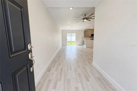 Villa ou maison à vendre à Haines City, Floride: 3 chambres, 125.14 m2 № 2388699 - photo 3