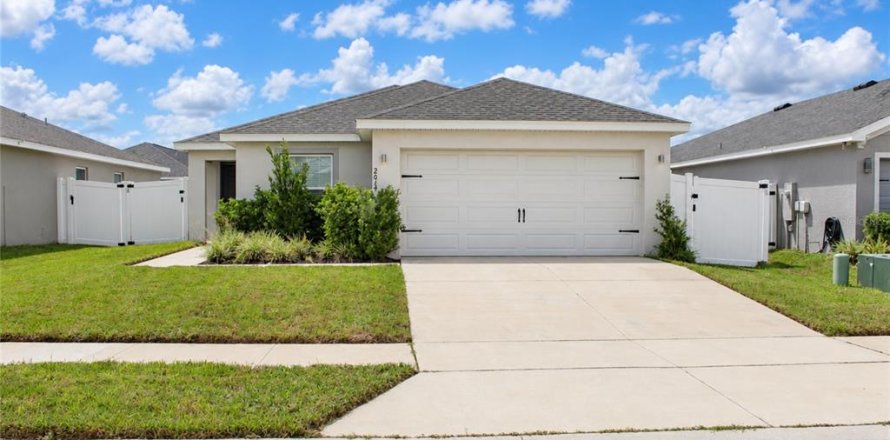 Villa ou maison à Haines City, Floride 3 chambres, 125.14 m2 № 2388699