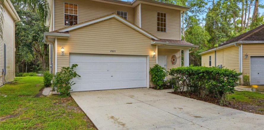 Casa en Lutz, Florida 3 dormitorios, 155.24 m2 № 2315121