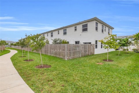 House in Homestead, Florida 3 bedrooms, 143.53 sq.m. № 2080056 - photo 22