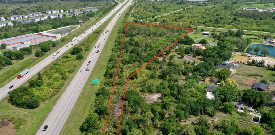 Land in Port Charlotte, Florida № 1784888