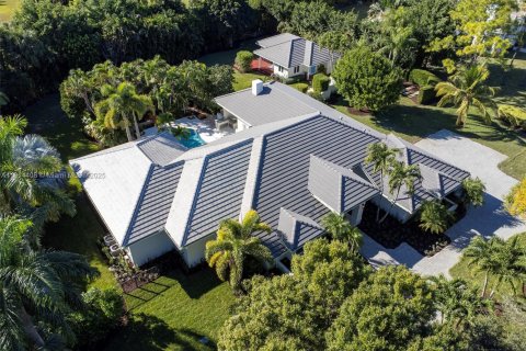 Купить виллу или дом в Палм-Бич-Гарденс, Флорида 6 спален, 444.26м2, № 1971442 - фото 3