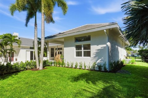 Купить виллу или дом в Палм-Бич-Гарденс, Флорида 6 спален, 444.26м2, № 1971442 - фото 30