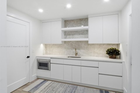 Купить виллу или дом в Палм-Бич-Гарденс, Флорида 6 спален, 444.26м2, № 1971442 - фото 17