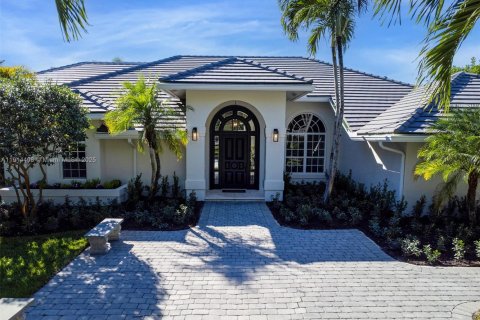 Купить виллу или дом в Палм-Бич-Гарденс, Флорида 6 спален, 444.26м2, № 1971442 - фото 1