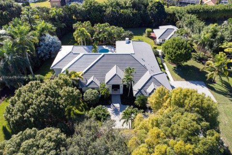 Купить виллу или дом в Палм-Бич-Гарденс, Флорида 6 спален, 444.26м2, № 1971442 - фото 2