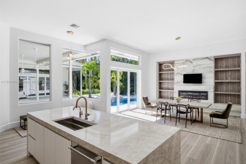 Купить виллу или дом в Палм-Бич-Гарденс, Флорида 6 спален, 444.26м2, № 1971442 - фото 15