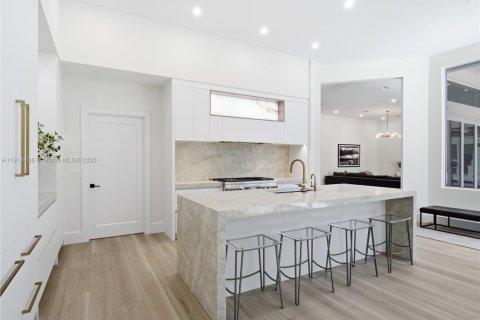 Купить виллу или дом в Палм-Бич-Гарденс, Флорида 6 спален, 444.26м2, № 1971442 - фото 14