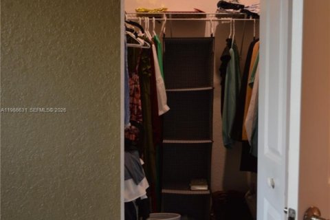 Townhouse in Homestead, Florida 3 bedrooms, 129.41 sq.m. № 2029638 - photo 5