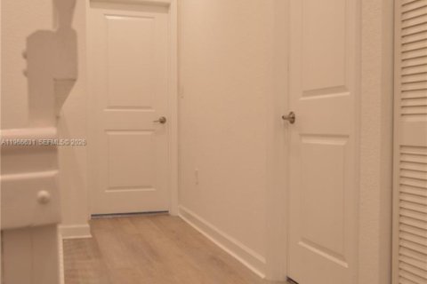 Townhouse in Homestead, Florida 3 bedrooms, 129.41 sq.m. № 2029638 - photo 27