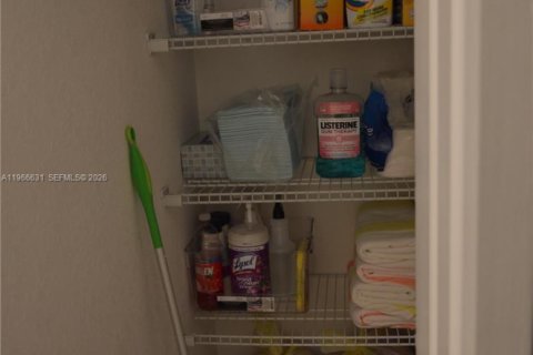 Townhouse in Homestead, Florida 3 bedrooms, 129.41 sq.m. № 2029638 - photo 8