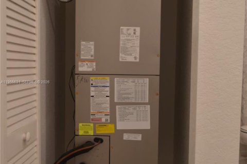 Townhouse in Homestead, Florida 3 bedrooms, 129.41 sq.m. № 2029638 - photo 10