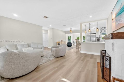 Villa ou maison à vendre à Fort Lauderdale, Floride: 2 chambres, 121.05 m2 № 2017191 - photo 4