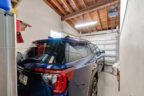 Villa ou maison à vendre à Fort Lauderdale, Floride: 2 chambres, 121.05 m2 № 2017191 - photo 21