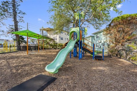 Terreno en venta en Treasure Island, Florida № 1681160 - foto 26