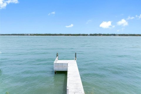 Terreno en venta en Treasure Island, Florida № 1681160 - foto 21