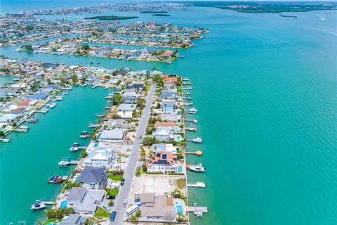 Terreno en venta en Treasure Island, Florida № 1681160 - foto 7