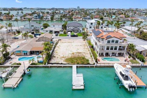 Terreno en venta en Treasure Island, Florida № 1681160 - foto 16