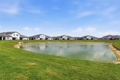 House in San Antonio, Florida 2 bedrooms, 162.3 sq.m. № 2218908 - photo 18