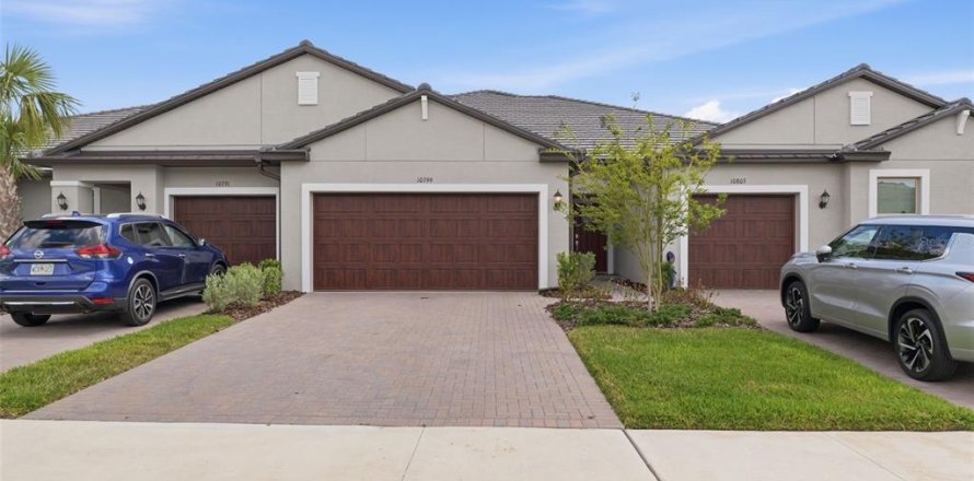 House in San Antonio, Florida 2 bedrooms, 162.3 sq.m. № 2218908