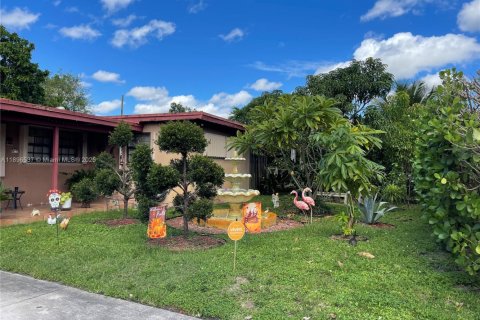 Villa ou maison à vendre à Fort Lauderdale, Floride: 4 chambres, 155.7 m2 № 1947799 - photo 3