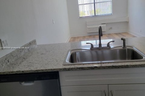 Condo in Coral Springs, Florida, 1 bedroom № 1927019 - photo 6