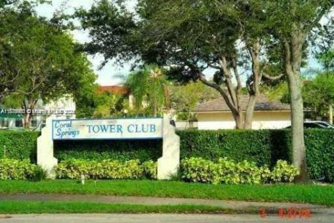 Condo in Coral Springs, Florida, 1 bedroom № 1927019 - photo 1