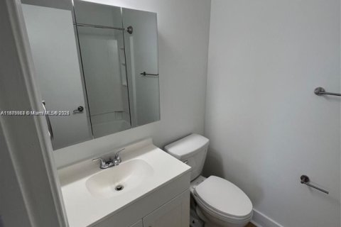 Condo in Coral Springs, Florida, 1 bedroom № 1927019 - photo 12