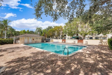 Condo in Coral Springs, Florida, 1 bedroom № 1927019 - photo 16