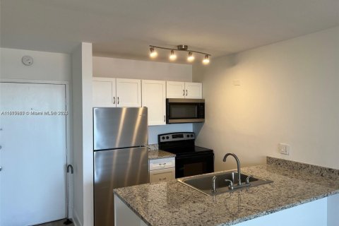 Condo in Coral Springs, Florida, 1 bedroom № 1927019 - photo 5