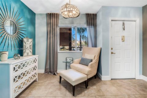 Condo in Tamarac, Florida, 2 bedrooms № 2033592 - photo 25