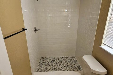 Casa en alquiler en Tampa, Florida, 4 dormitorios, 138.98 m2 № 1852766 - foto 15