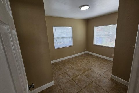 Casa en alquiler en Tampa, Florida, 4 dormitorios, 138.98 m2 № 1852766 - foto 8