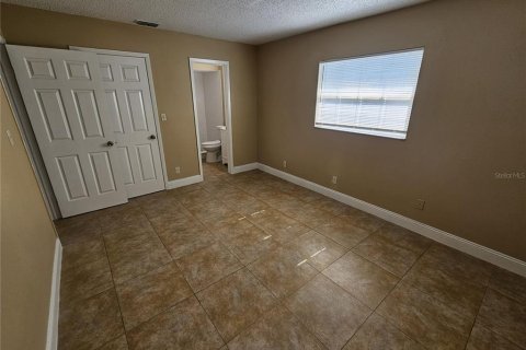Casa en alquiler en Tampa, Florida, 4 dormitorios, 138.98 m2 № 1852766 - foto 13