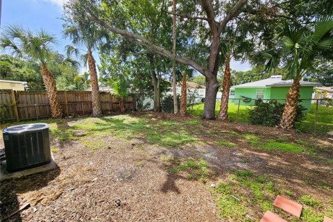 Casa en alquiler en Tampa, Florida, 4 dormitorios, 138.98 m2 № 1852766 - foto 30