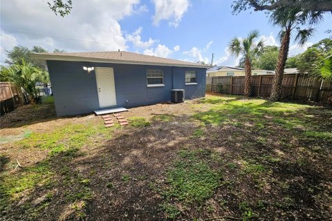 Casa en alquiler en Tampa, Florida, 4 dormitorios, 138.98 m2 № 1852766 - foto 29