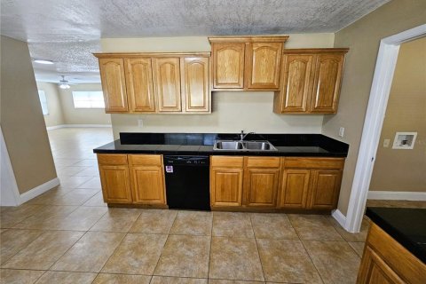 Casa en alquiler en Tampa, Florida, 4 dormitorios, 138.98 m2 № 1852766 - foto 21