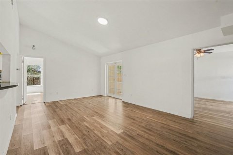 Villa ou maison à vendre à Orlando, Floride: 3 chambres, 138.24 m2 № 2219347 - photo 6