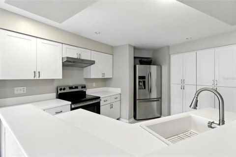 Купить виллу или дом в Лейкленд, Флорида 8 комнат, 215.63м2, № 1826167 - фото 9