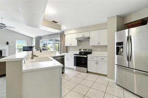 Купить виллу или дом в Лейкленд, Флорида 8 комнат, 215.63м2, № 1826167 - фото 10