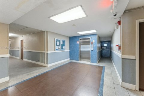 Купить кондоминиум в Майами, Флорида 2 спальни, 109.16м2, № 2002009 - фото 13