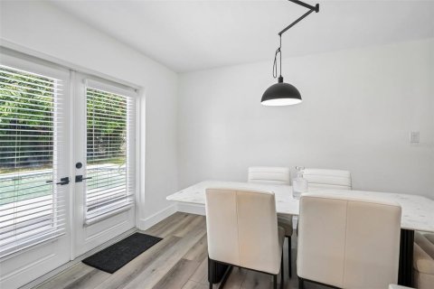 Casa en venta en Saint Petersburg, Florida, 4 dormitorios, 176.61 m2 № 2384392 - foto 10