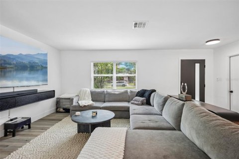 Casa en venta en Saint Petersburg, Florida, 4 dormitorios, 176.61 m2 № 2384392 - foto 8