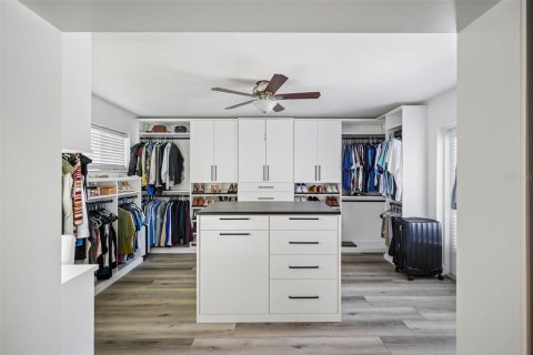 Casa en venta en Saint Petersburg, Florida, 4 dormitorios, 176.61 m2 № 2384392 - foto 19
