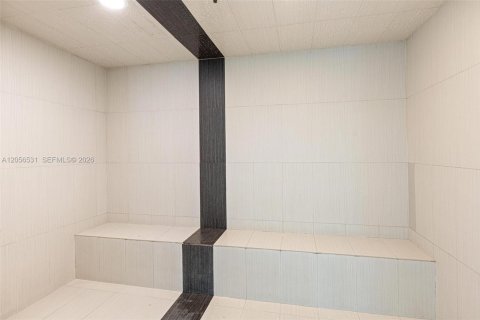 Copropriété à louer à Miami, Floride: 2 chambres, 118.73 m2 № 2155948 - photo 25