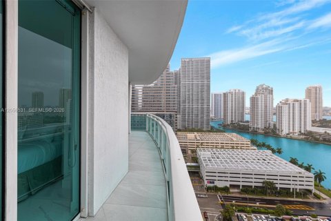 Copropriété à louer à Miami, Floride: 2 chambres, 118.73 m2 № 2155948 - photo 4
