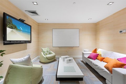 Copropriété à louer à Miami, Floride: 2 chambres, 118.73 m2 № 2155948 - photo 21