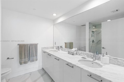Copropriété à louer à Miami, Floride: 2 chambres, 118.73 m2 № 2155948 - photo 6